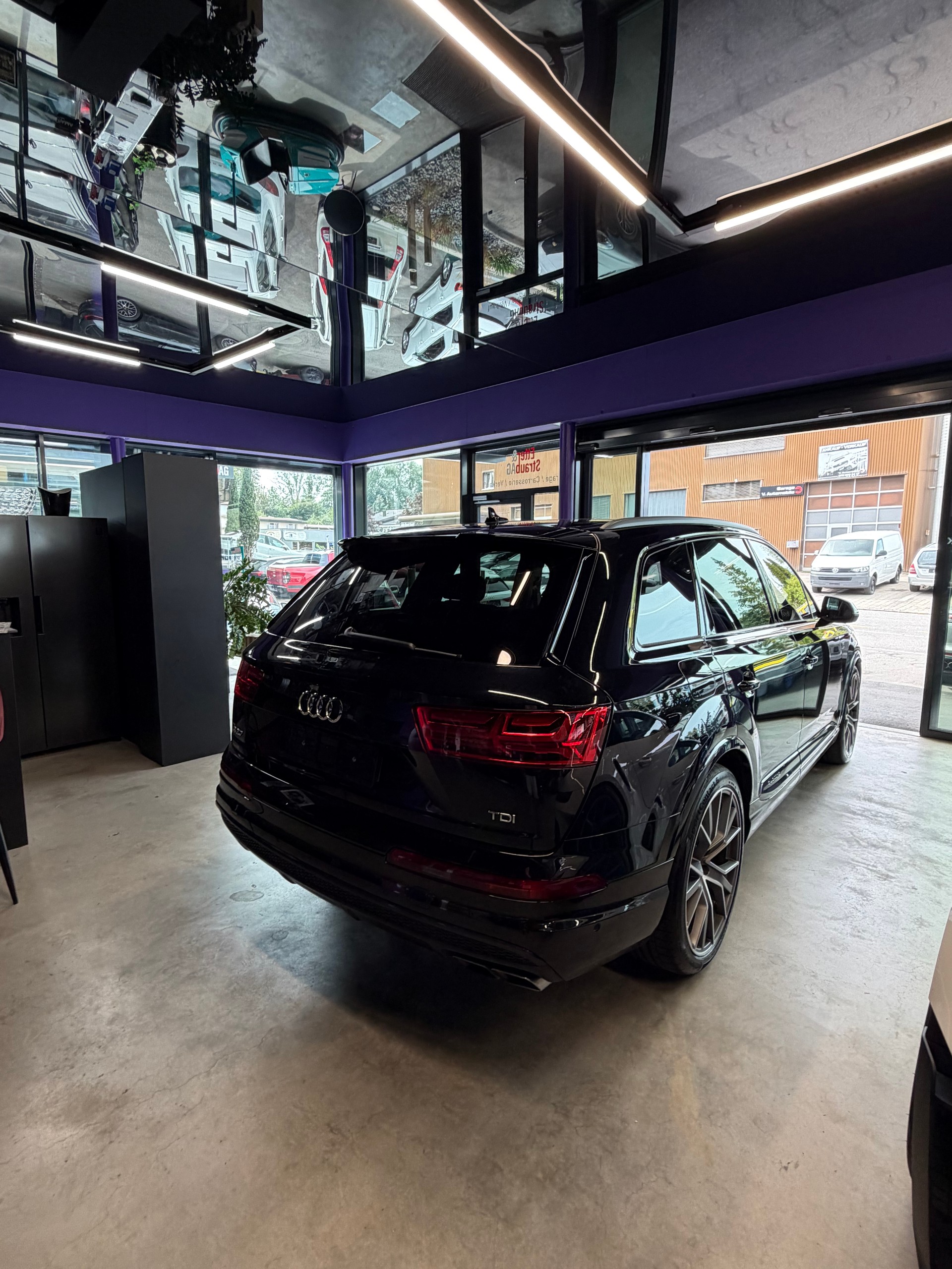AUDI SQ7 4.0 TDI quattro tiptronic-showroom-element-3