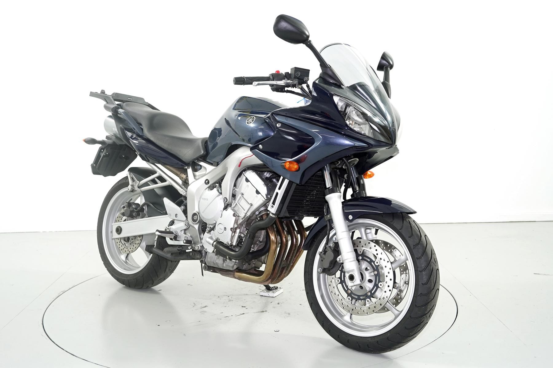 YAMAHA FZ6-S-image-1
