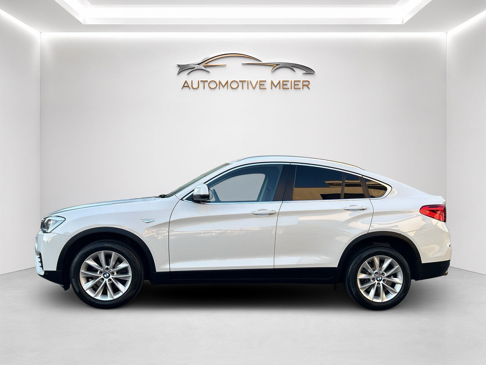 BMW X4 xDrive 20i Steptronic -1.Hand FZ-frisch ab MFK und Service--showroom-element-1