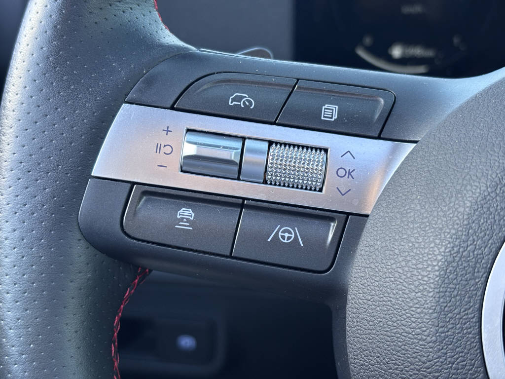 HYUNDAI Kona 1.6 GDi Hybrid N-Line-image-12