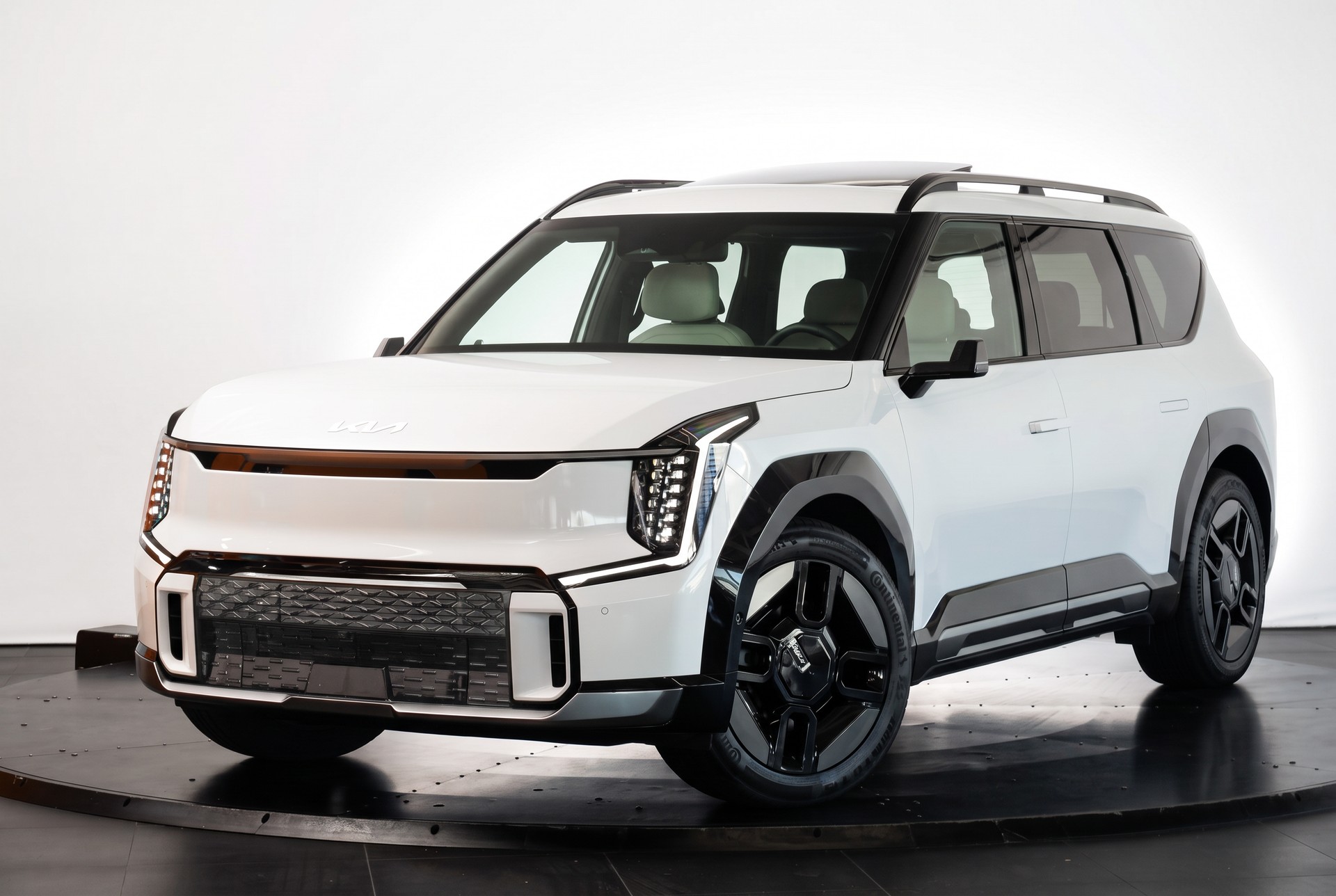 KIA EV9 99,8 kWh GT-Line 4x4 * 7 seats-showroom-element-3