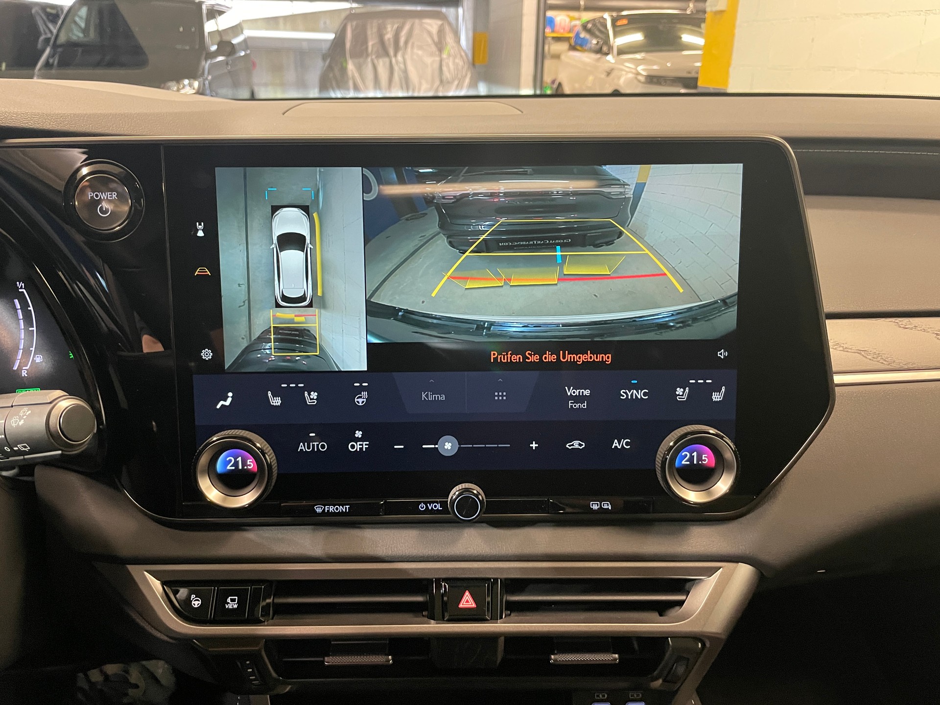 LEXUS RX 450h+ Ecxellence AWD CVT-image-22