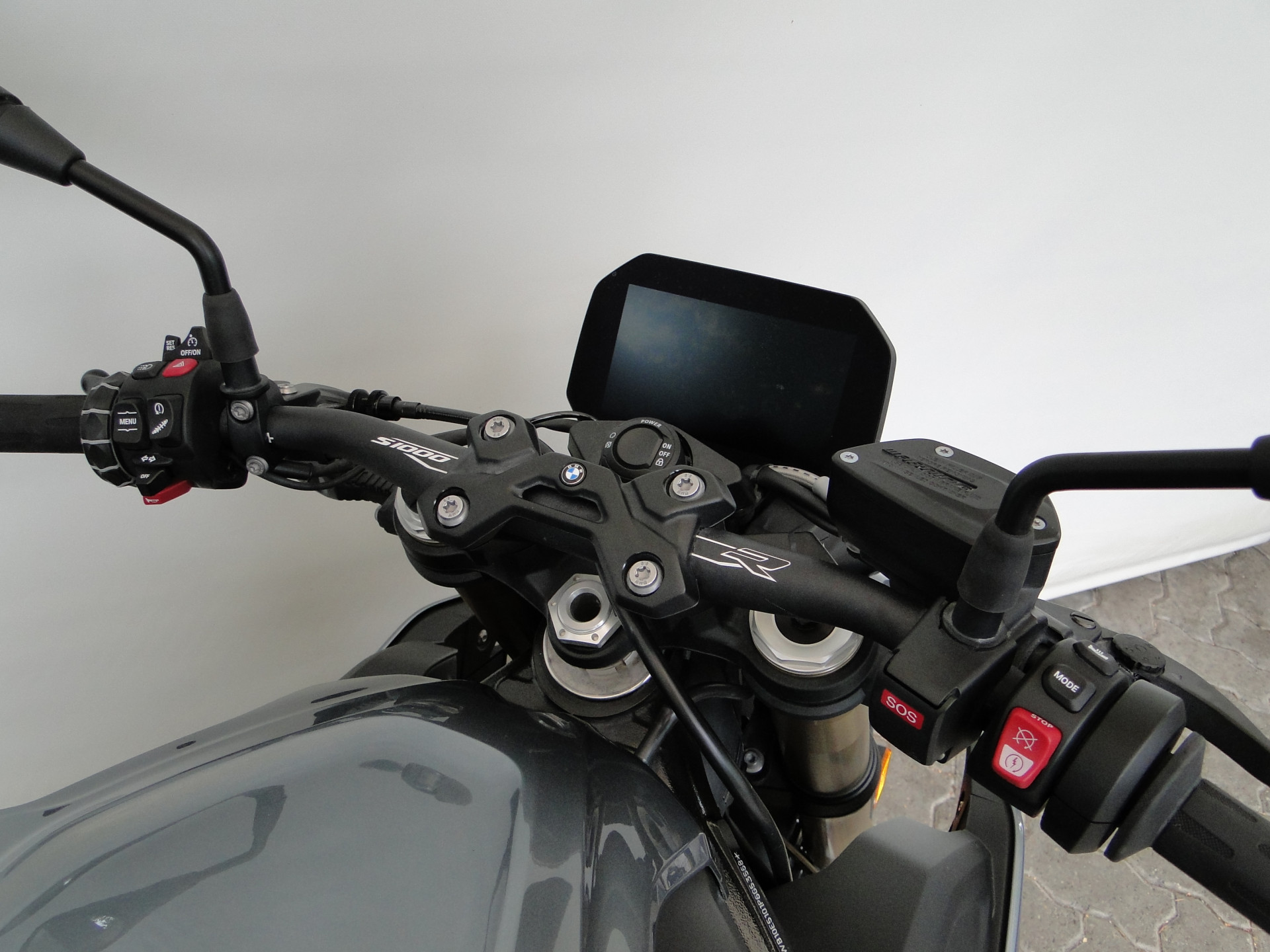 BMW S 1000 R-image-4