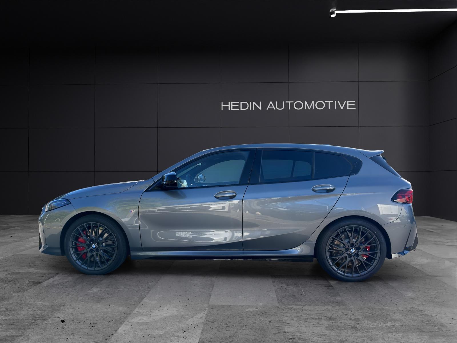 BMW 1er Reihe F70 M135i xDrive-showroom-element-3