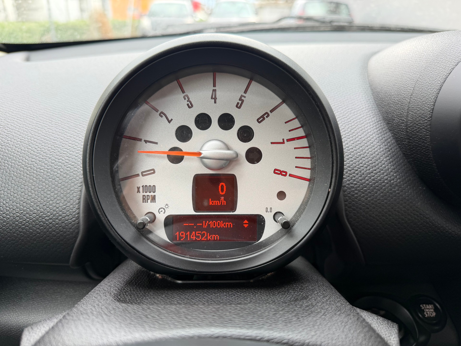 MINI Countryman Cooper FWD Steptronic-image-6