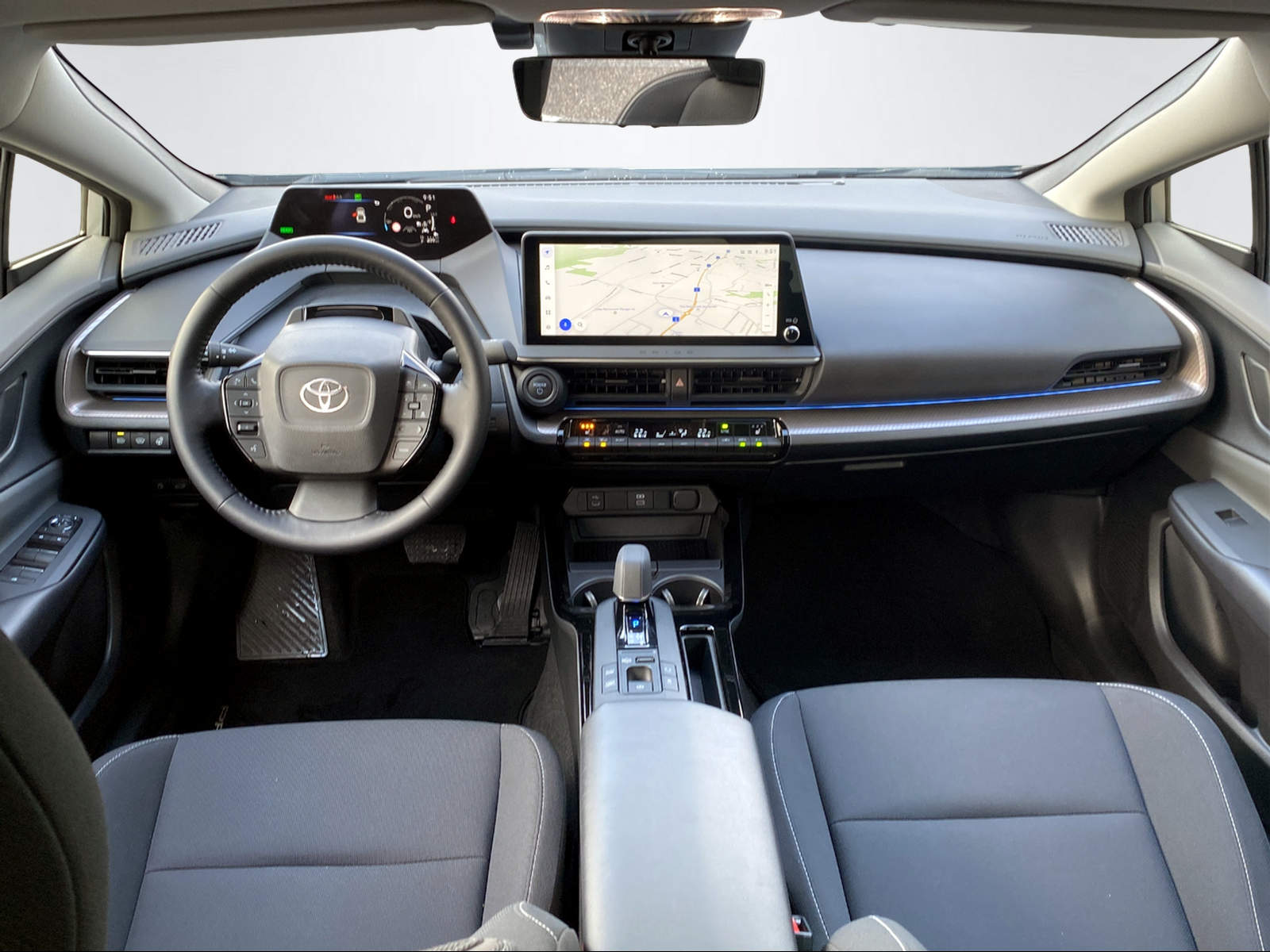 TOYOTA Prius 2.0 Plug-In-Hybrid Style-image-11