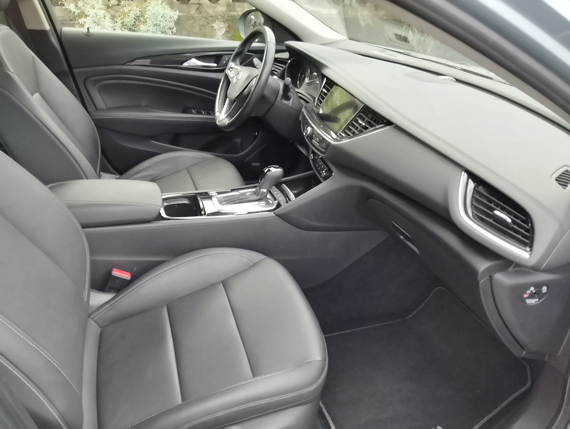 OPEL Insignia 2.0 T Sports Tourer Excellence 4WD Automat.-image-14