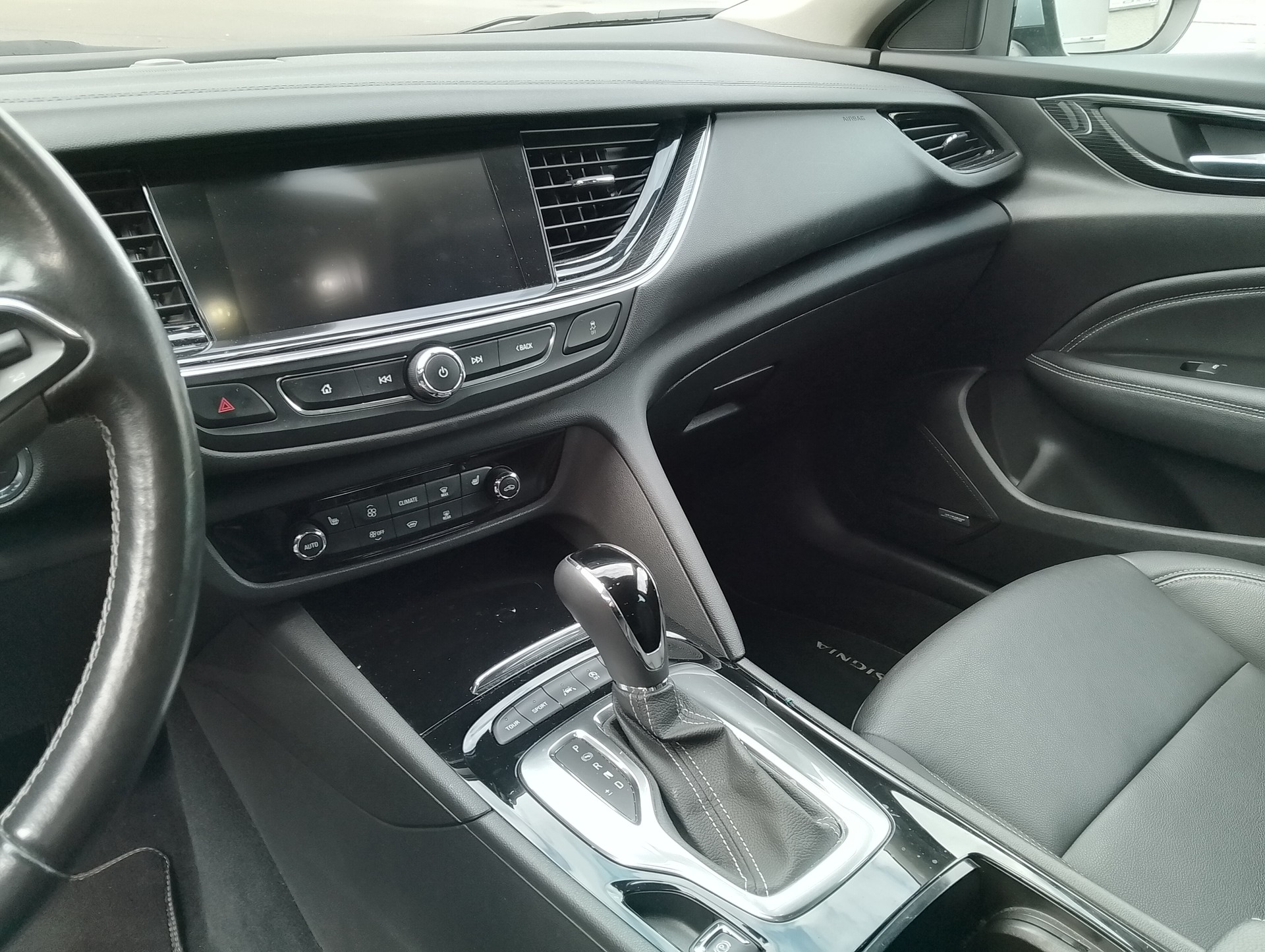 OPEL Insignia 2.0 T Sports Tourer Excellence 4WD Automat.-image-13
