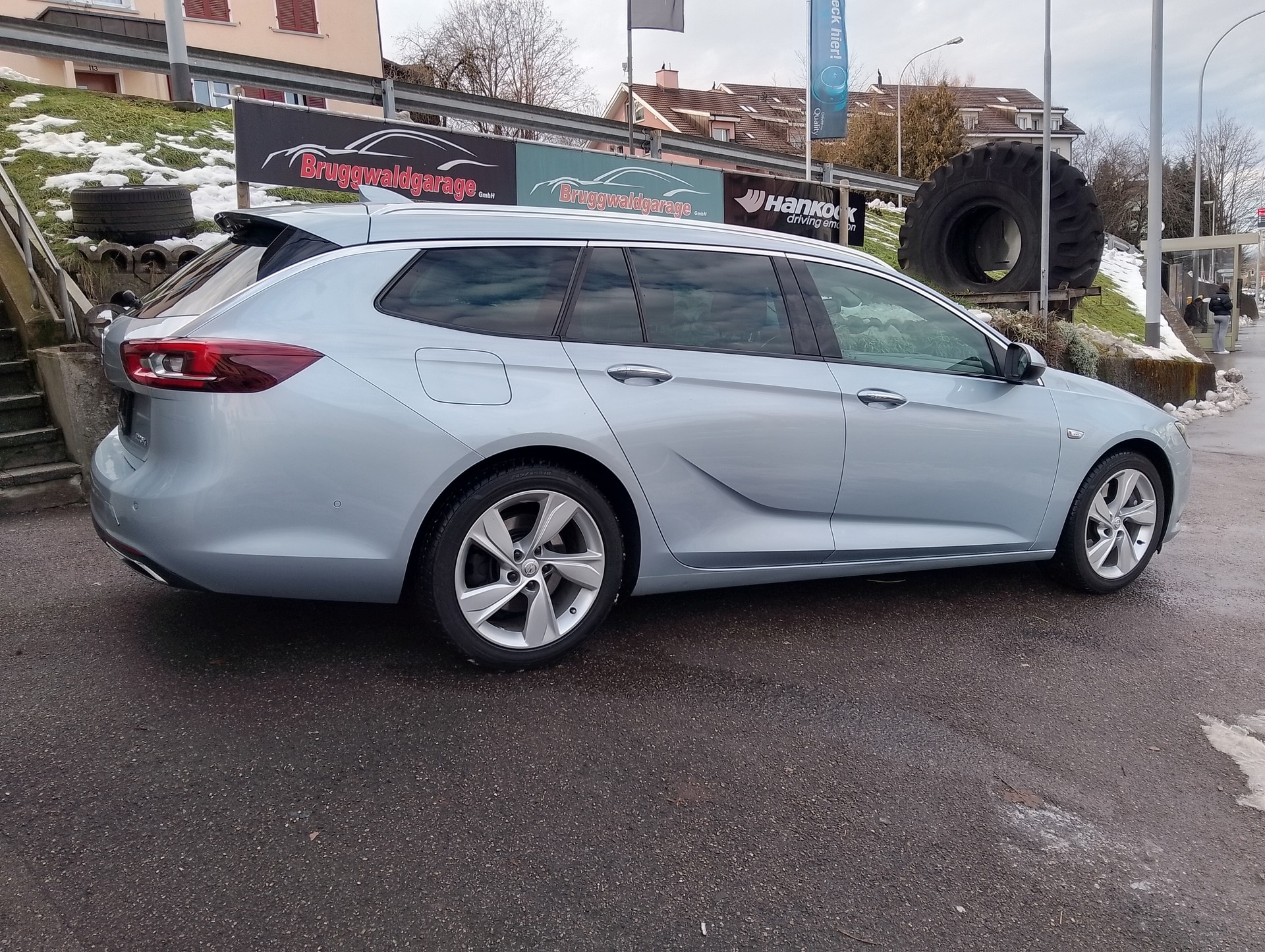 OPEL Insignia 2.0 T Sports Tourer Excellence 4WD Automat.-image-8