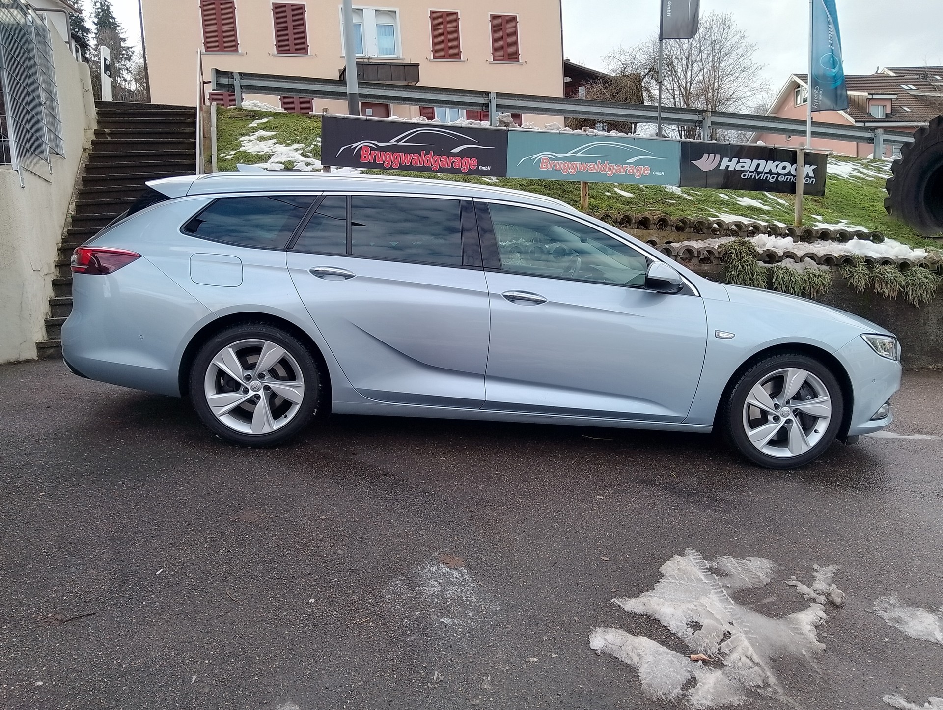 OPEL Insignia 2.0 T Sports Tourer Excellence 4WD Automat.-image-7