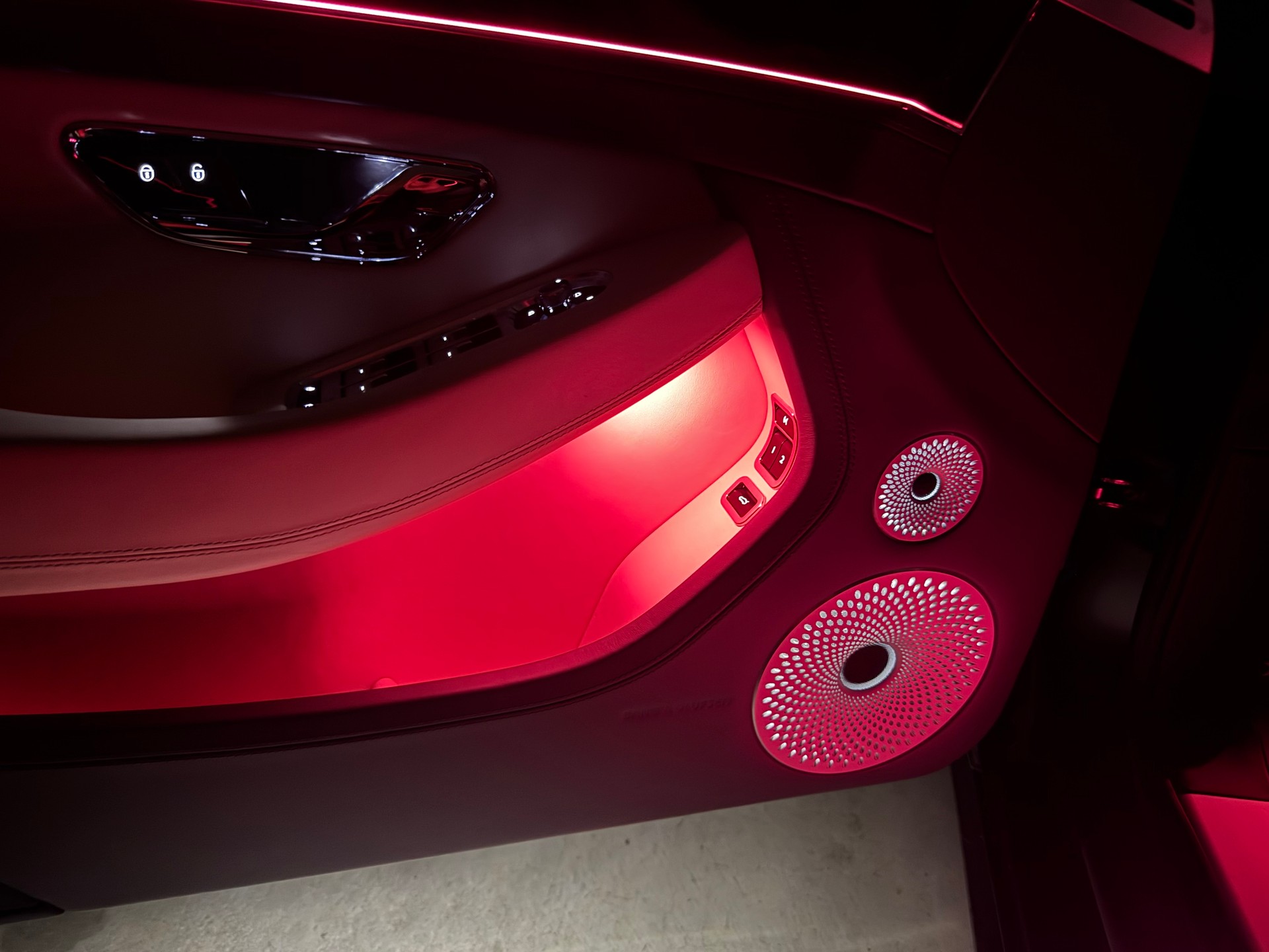 BENTLEY Continental GT 6.0 W12-image-24