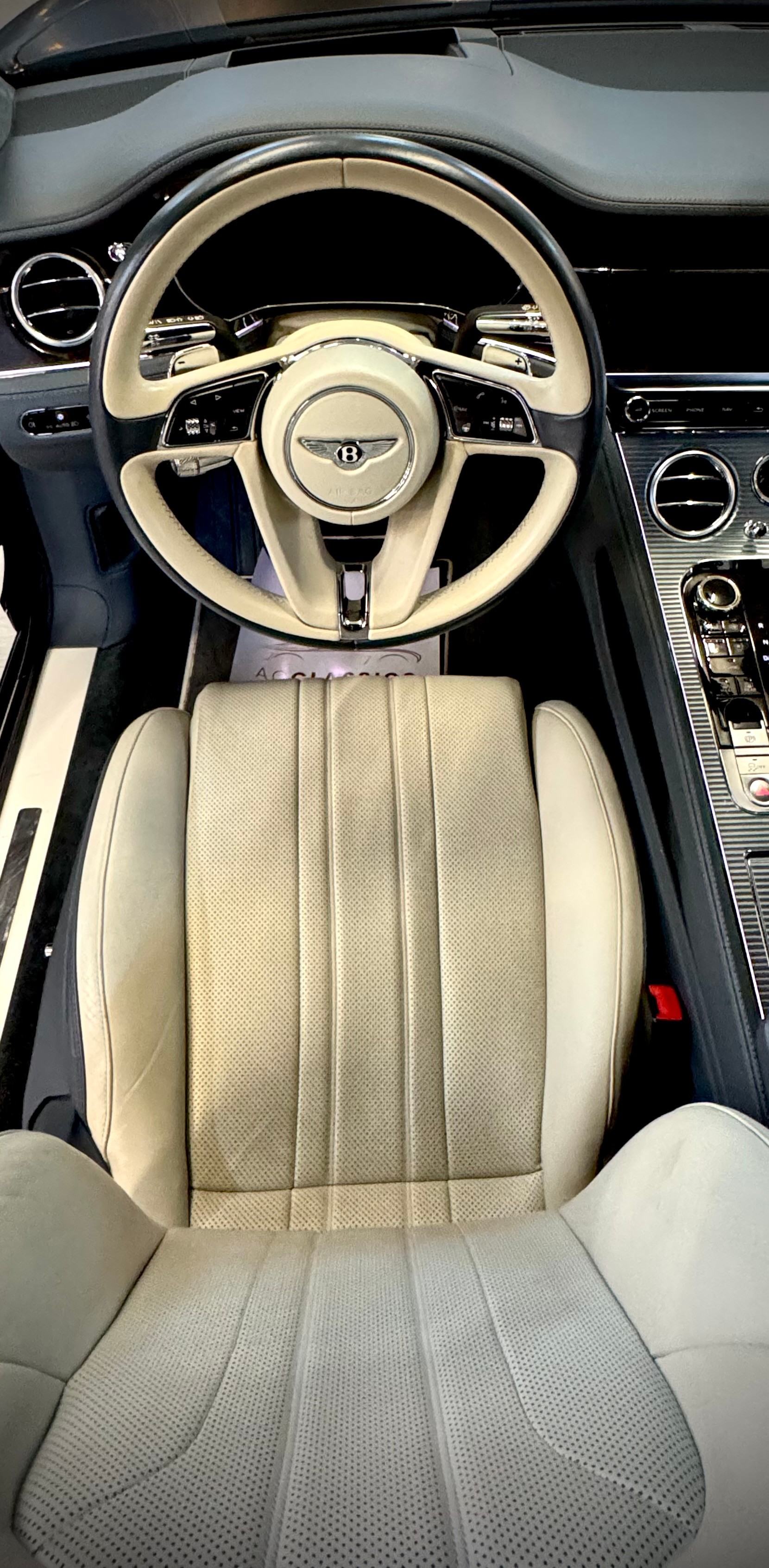 BENTLEY Continental GT 6.0 W12-image-15