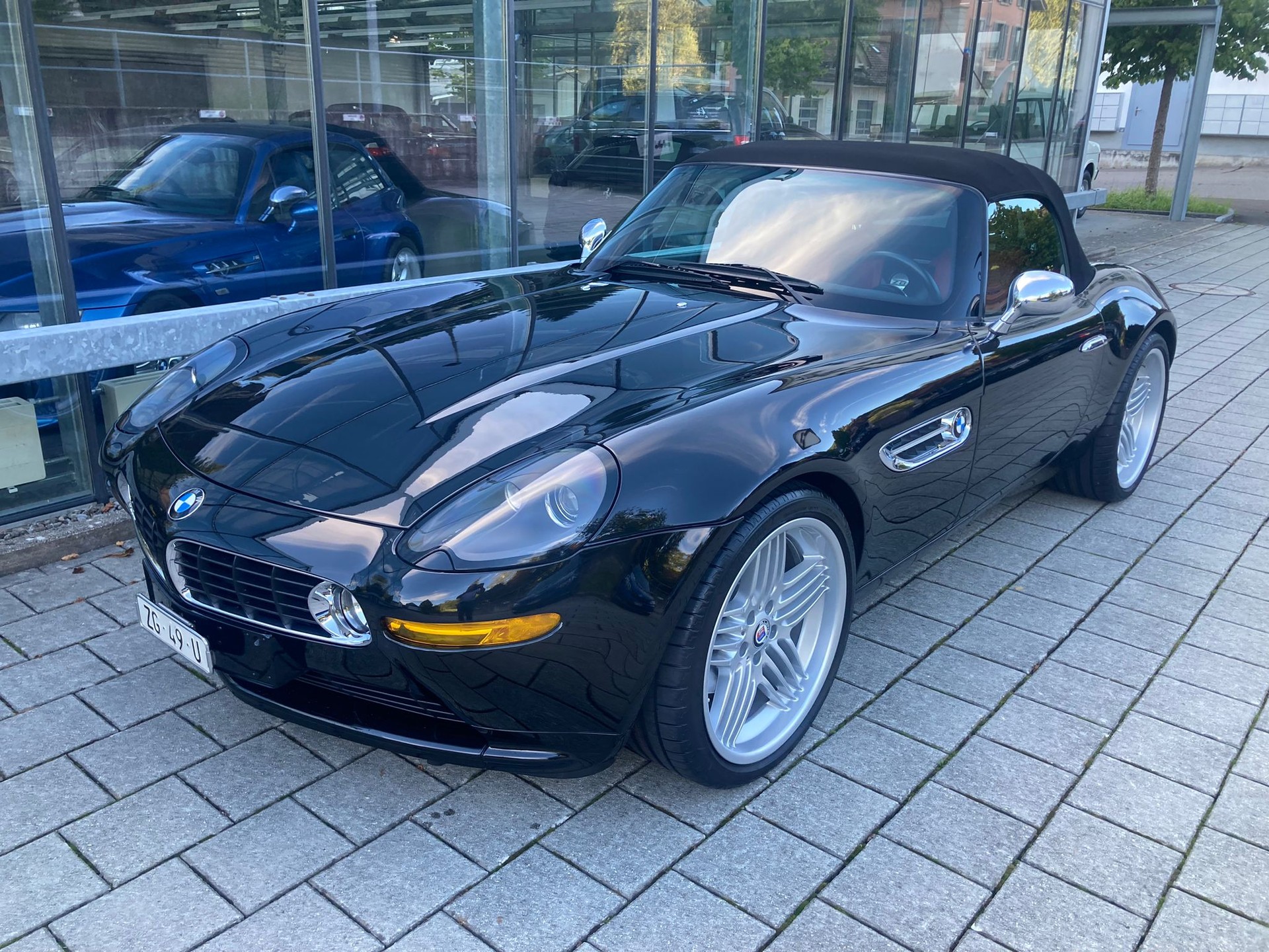 BMW Z8 Roadster-image-8