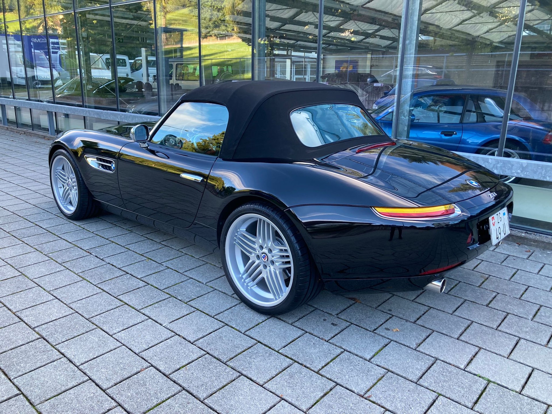 BMW Z8 Roadster-image-13