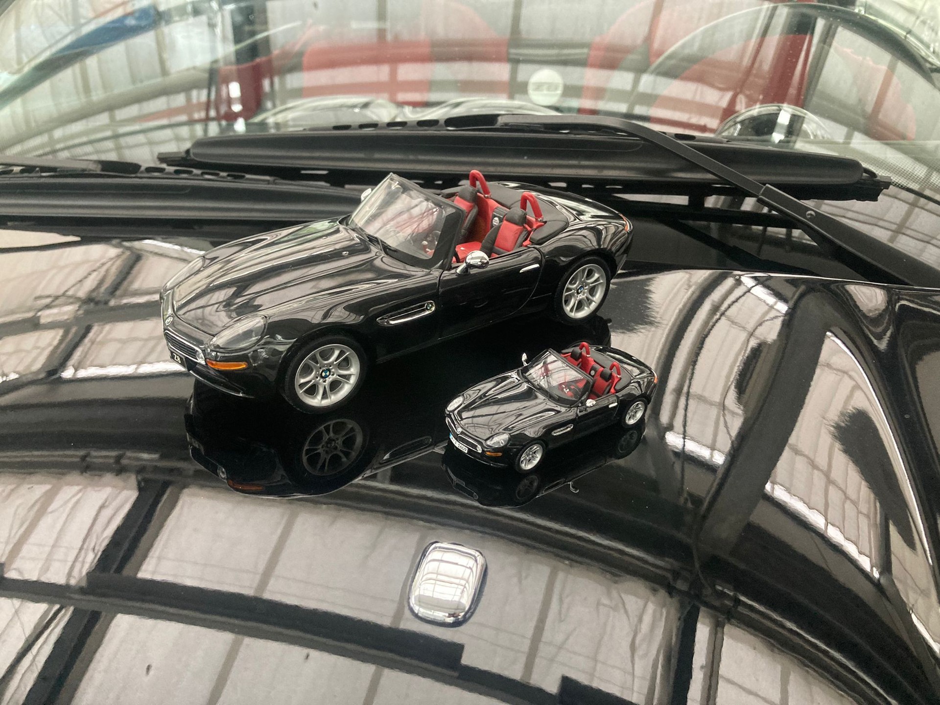 BMW Z8 Roadster-image-23