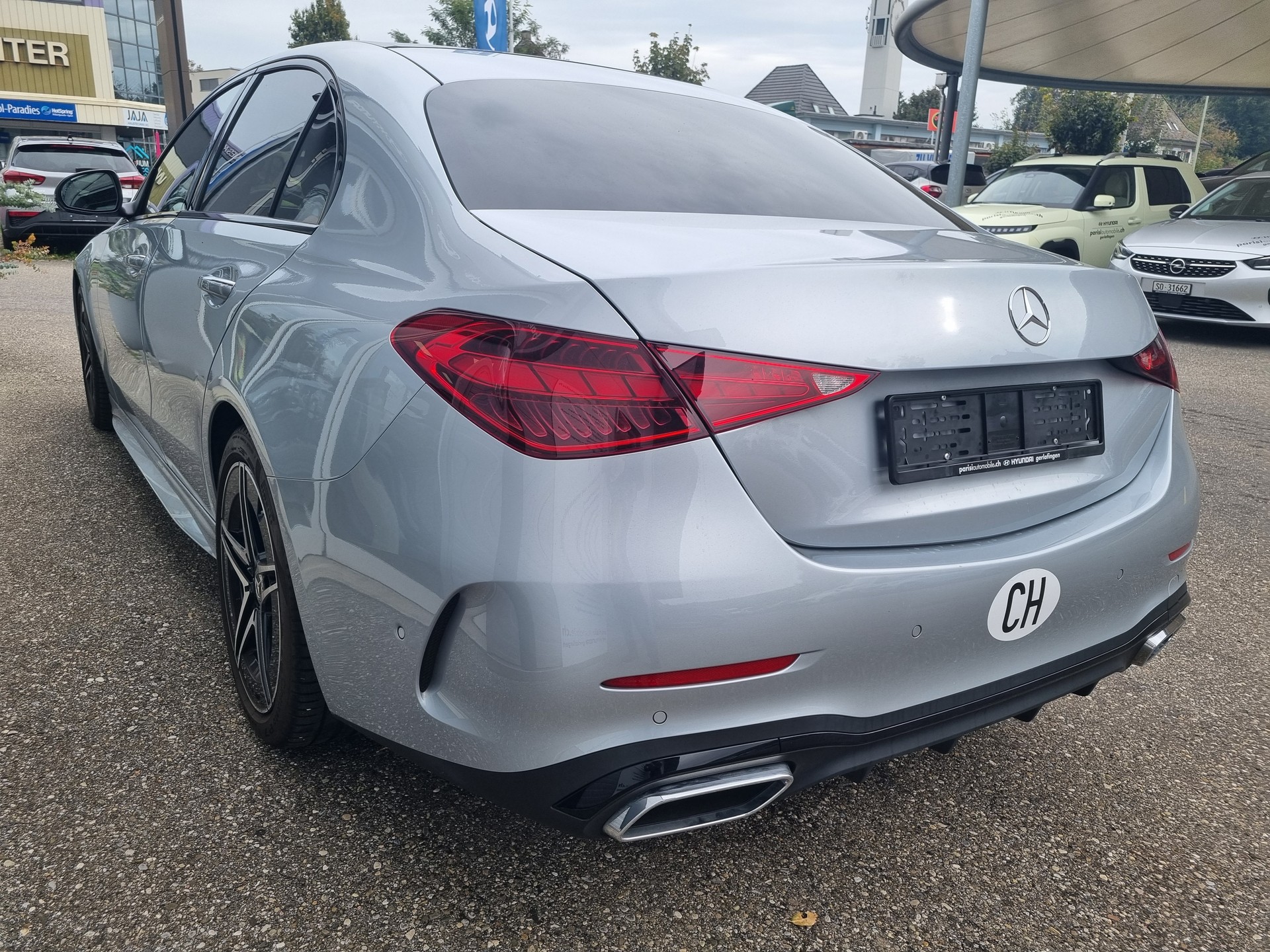 MERCEDES-BENZ C 200 4Matic AMG Line-image-6