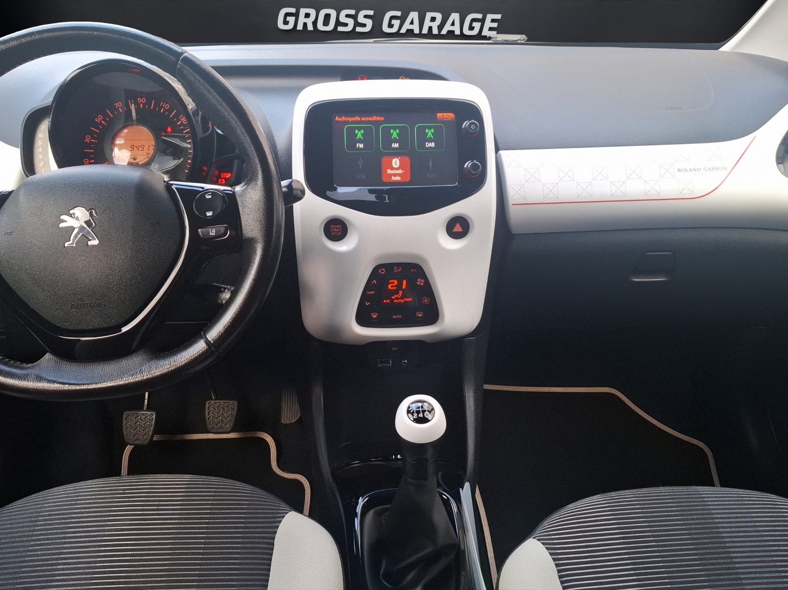 PEUGEOT 108 1.2 VTi R.GarrosTop-image-6