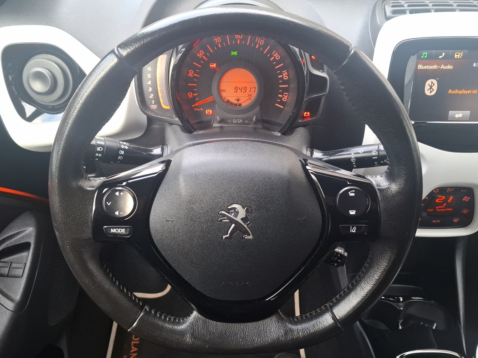 PEUGEOT 108 1.2 VTi R.GarrosTop-image-10