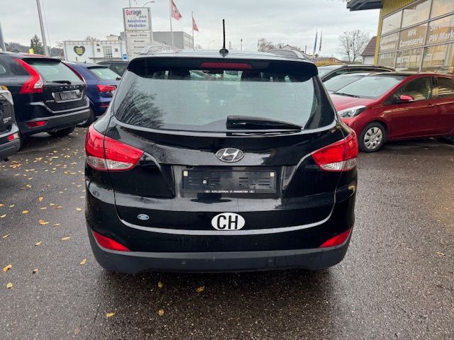 HYUNDAI iX 35 2.0 CRDi Style 4WD-image-5
