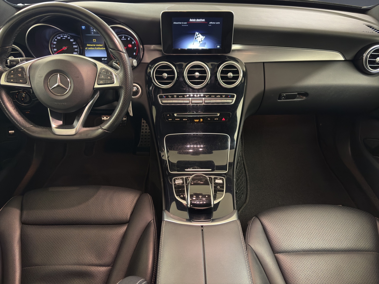 MERCEDES-BENZ C 400 AMG Line 4Matic-image-12