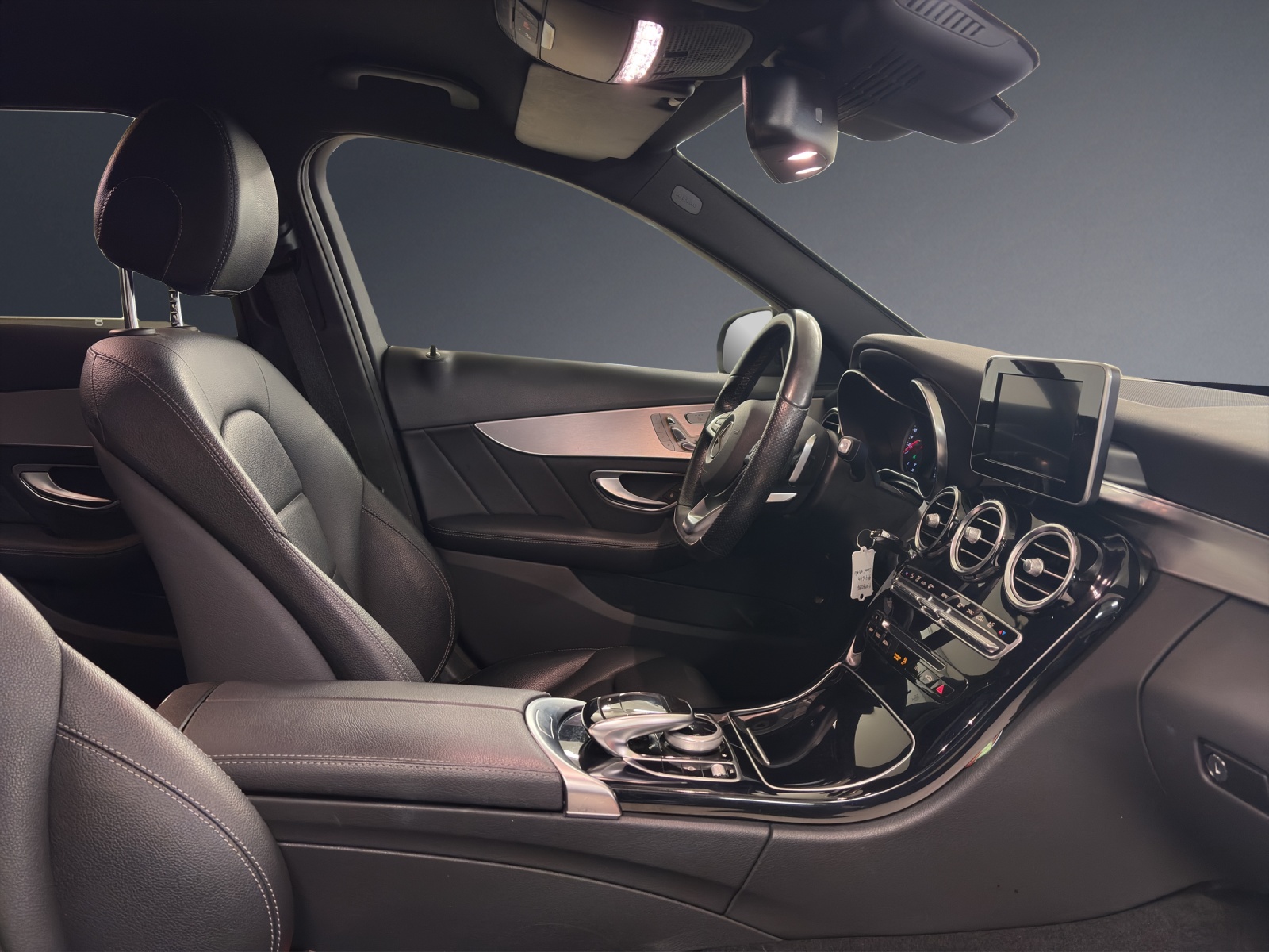 MERCEDES-BENZ C 400 AMG Line 4Matic-image-9