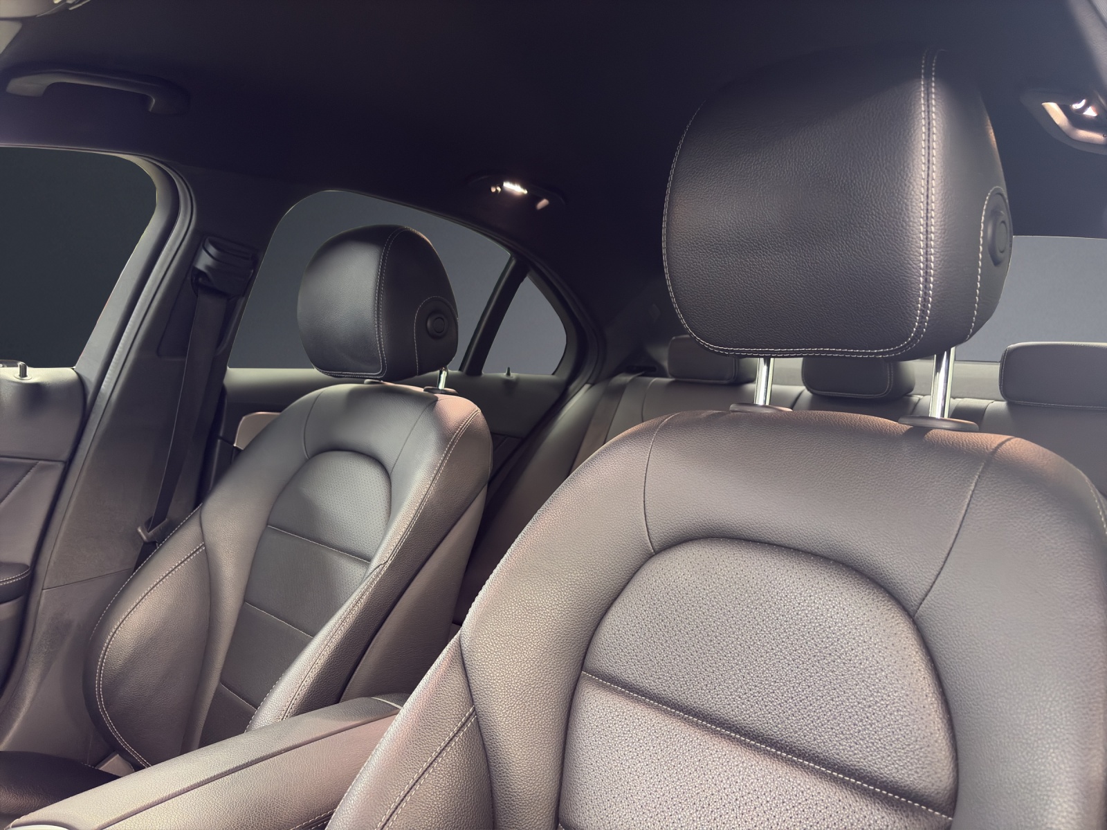 MERCEDES-BENZ C 400 AMG Line 4Matic-image-7