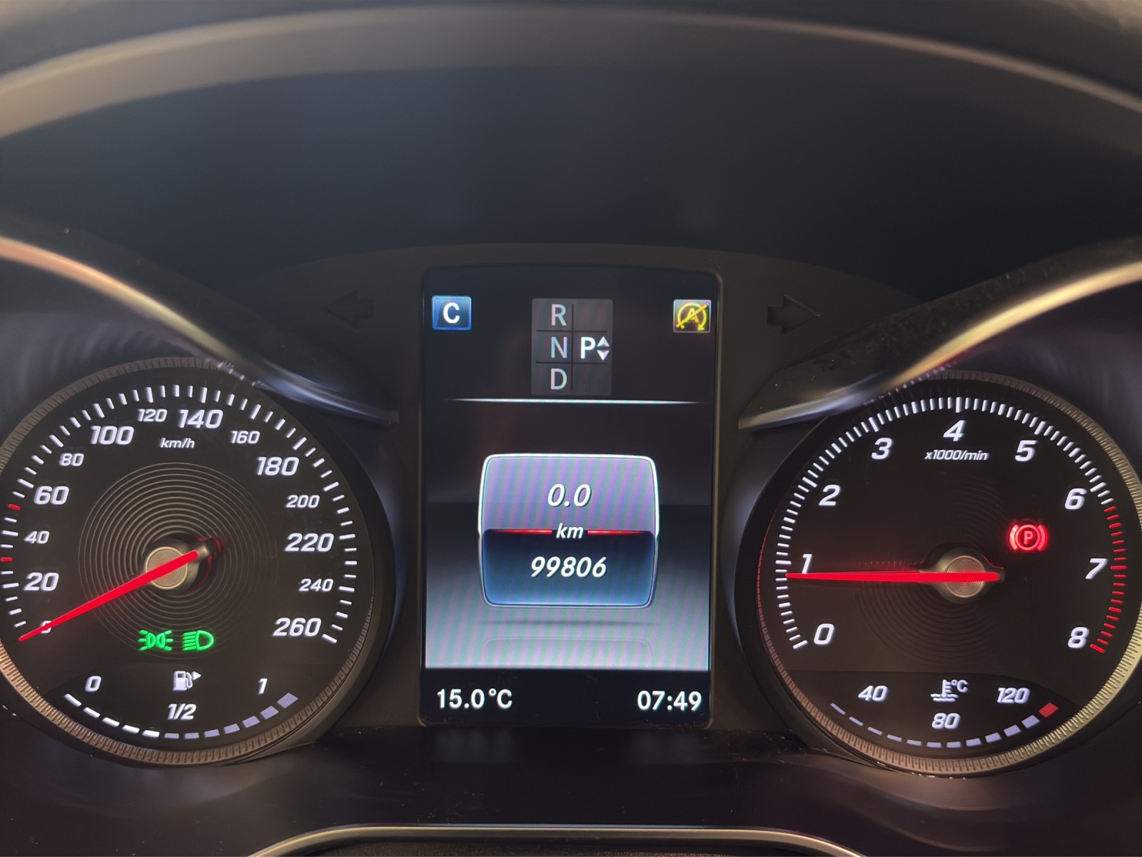 MERCEDES-BENZ C 400 AMG Line 4Matic-image-14