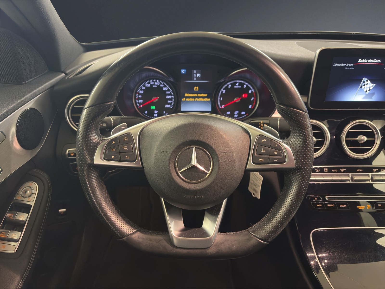 MERCEDES-BENZ C 400 AMG Line 4Matic-image-13