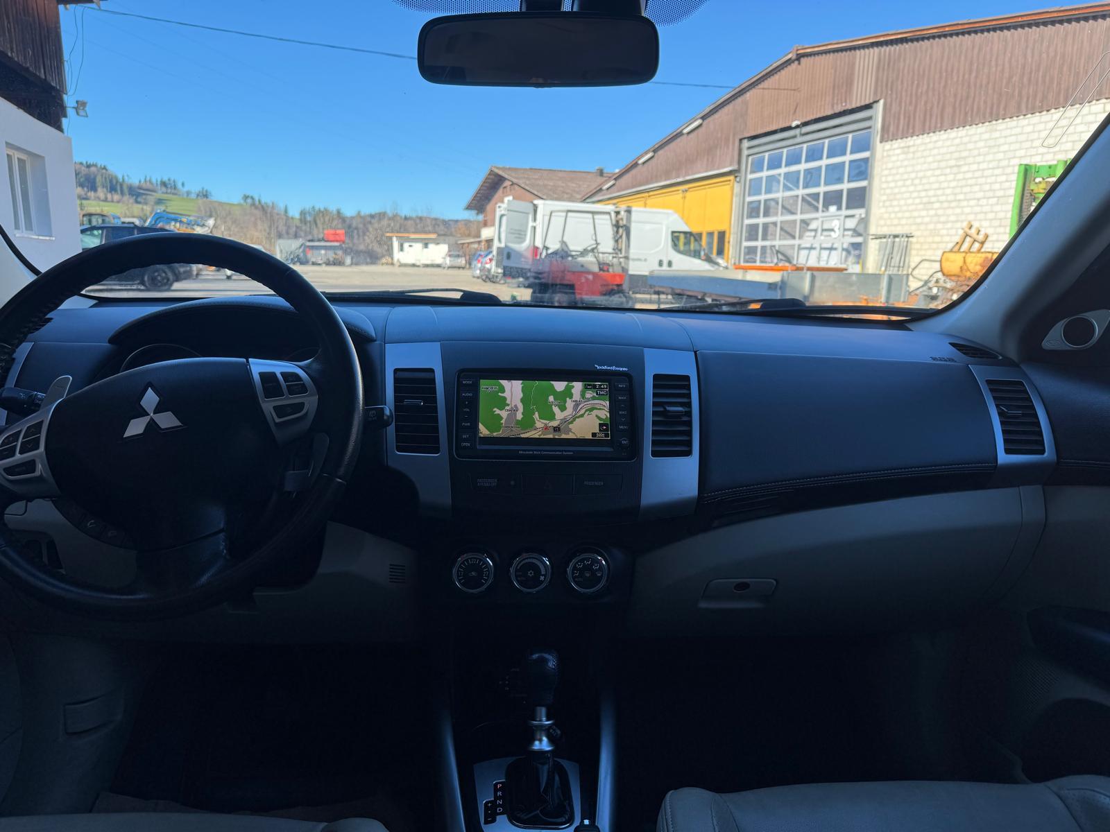 MITSUBISHI **Frisch ab MFK**-image-9