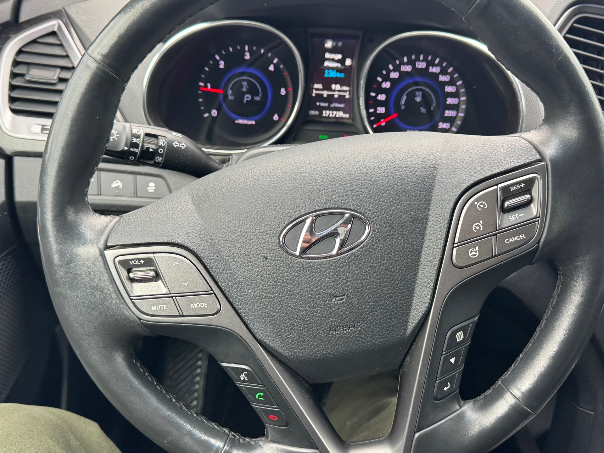 HYUNDAI Gr.SantaFe 2.2 CRDI Vertex 4WD Automatic-image-9