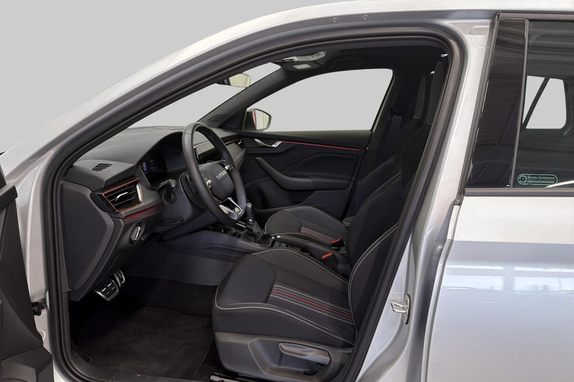 SKODA Scala 1.0 TSI Monte Carlo DSG-image-7