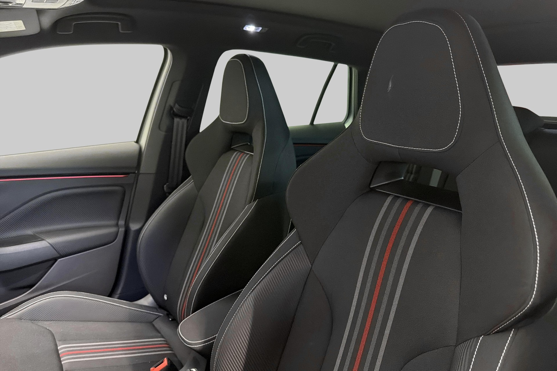 SKODA Scala 1.0 TSI Monte Carlo DSG-image-10