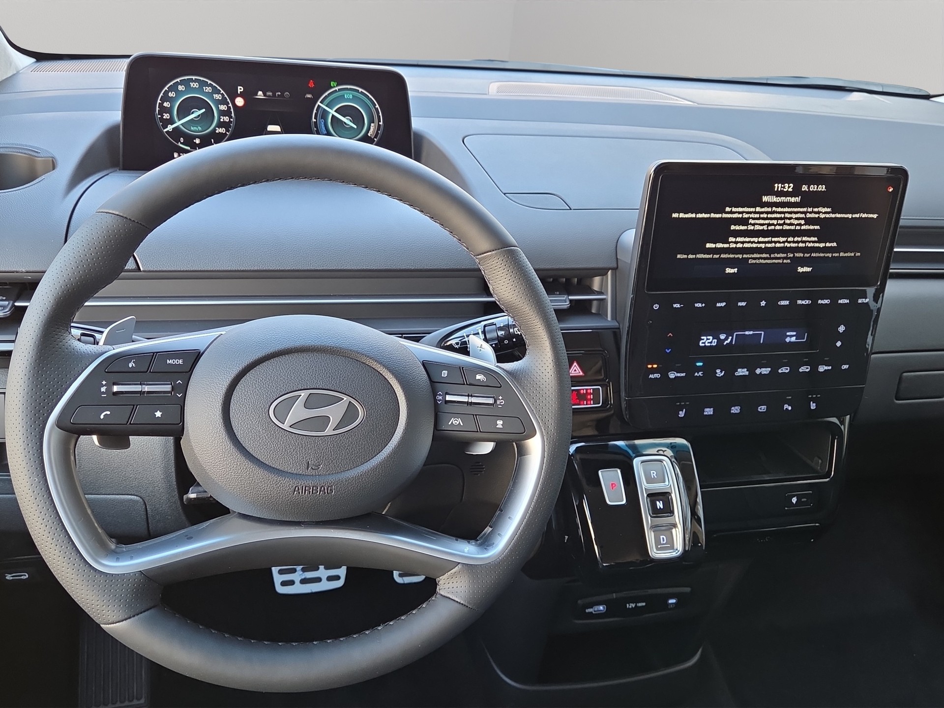 HYUNDAI Staria Premium 1.6 GDi HEV Amplia-image-7
