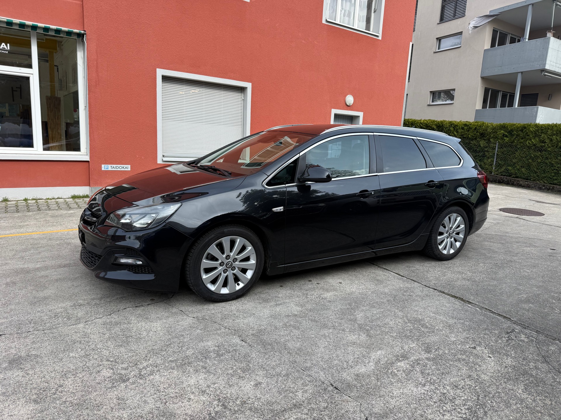 OPEL Astra SportsTourer 2.0 CDTi BiTurbo-showroom-element-2