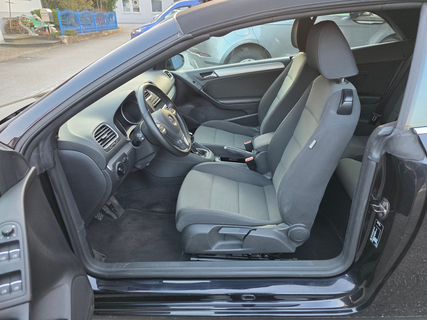 VW Golf Cabrio 1.2 TSI BMT Blackline-image-12