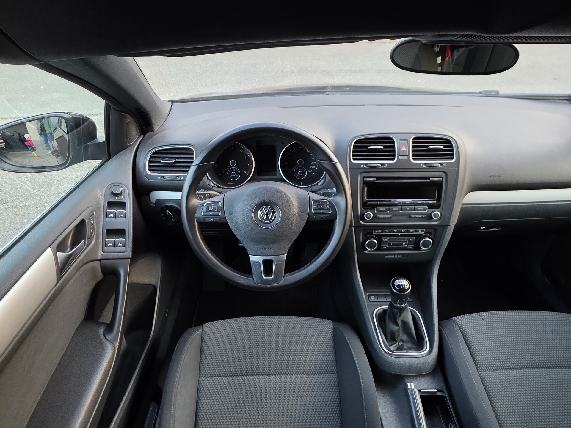 VW Golf Cabrio 1.2 TSI BMT Blackline-image-9
