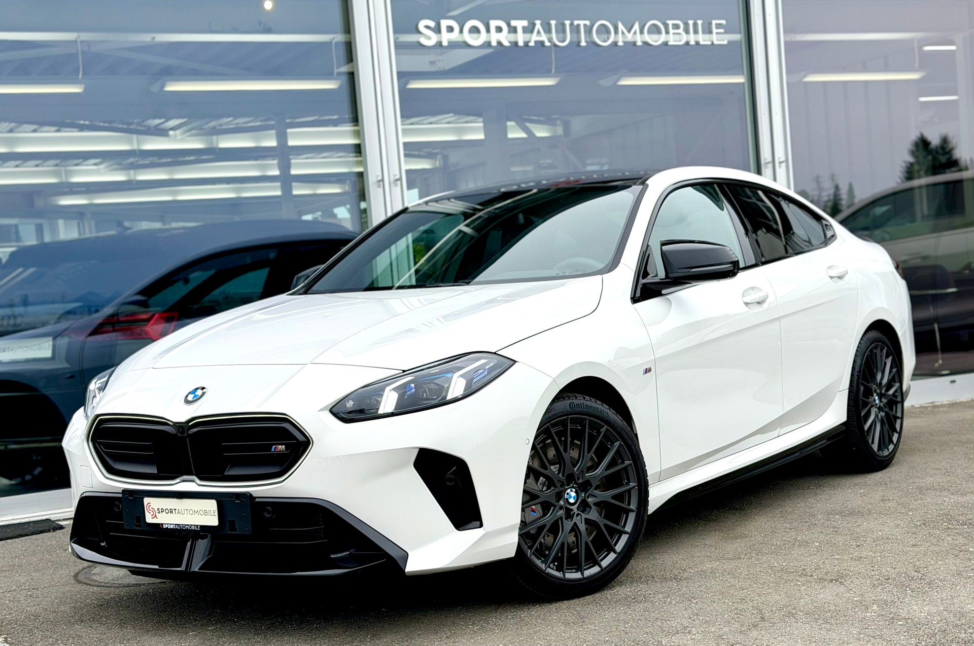 BMW M235 xDrive Gran Coupé M Sport Pro-showroom-element-1