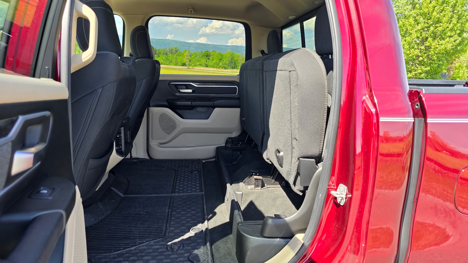 DODGE 1500 Crew Cab 5.7 Hemi Bighorn-image-21