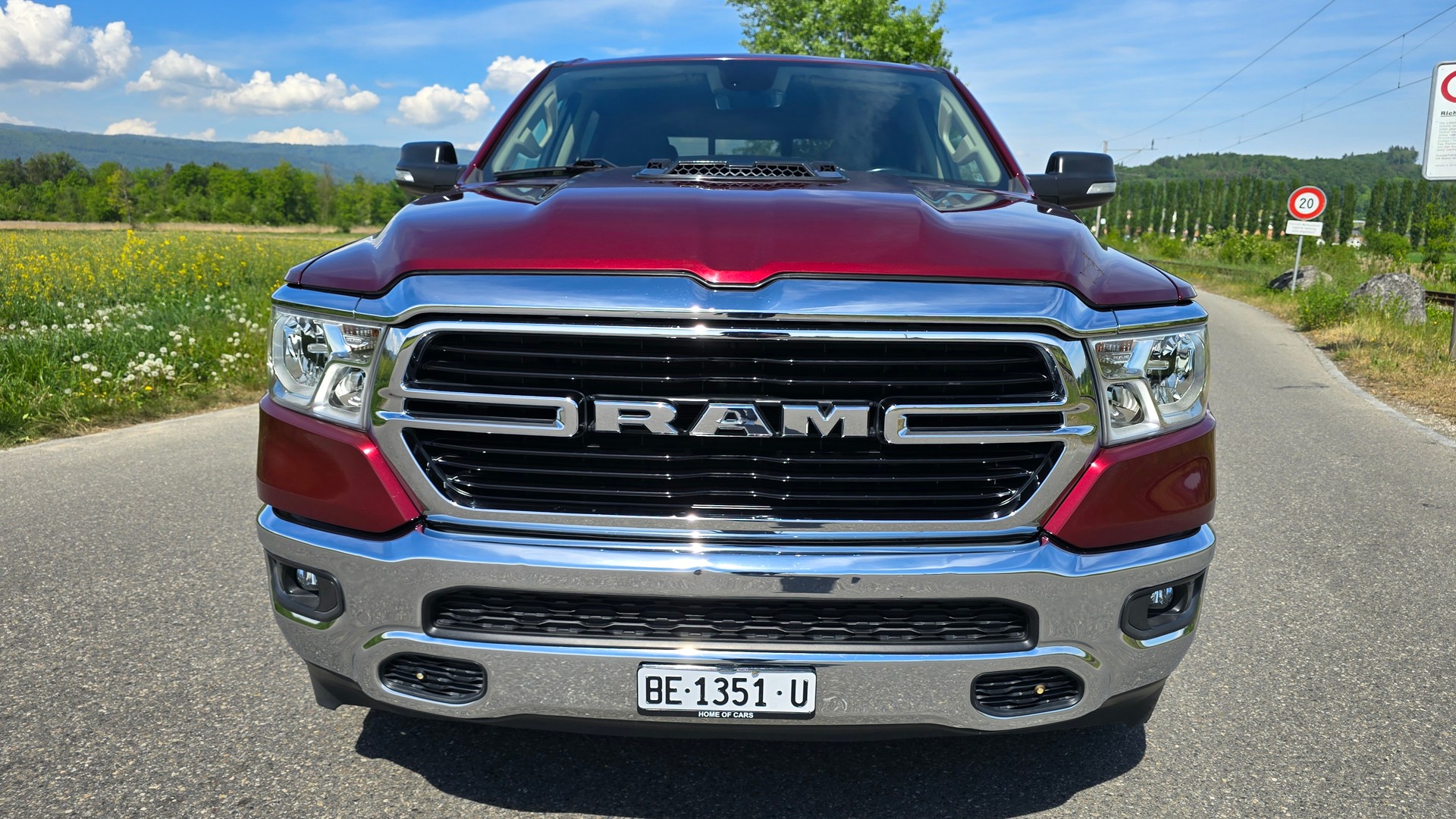 DODGE 1500 Crew Cab 5.7 Hemi Bighorn-image-13