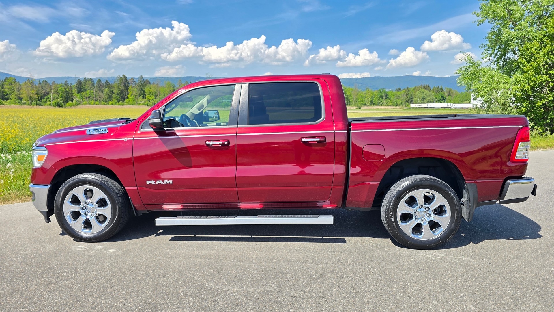 DODGE 1500 Crew Cab 5.7 Hemi Bighorn-showroom-element-3