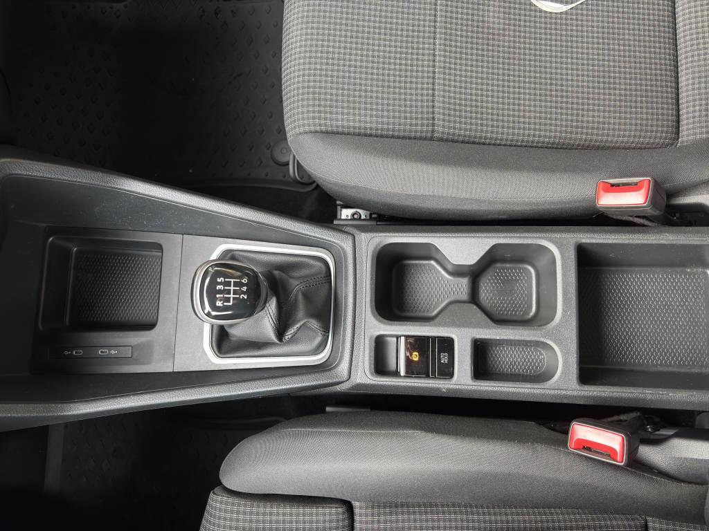 VW Caddy Kombi 2.0 TDI 102 BlueMT-image-11