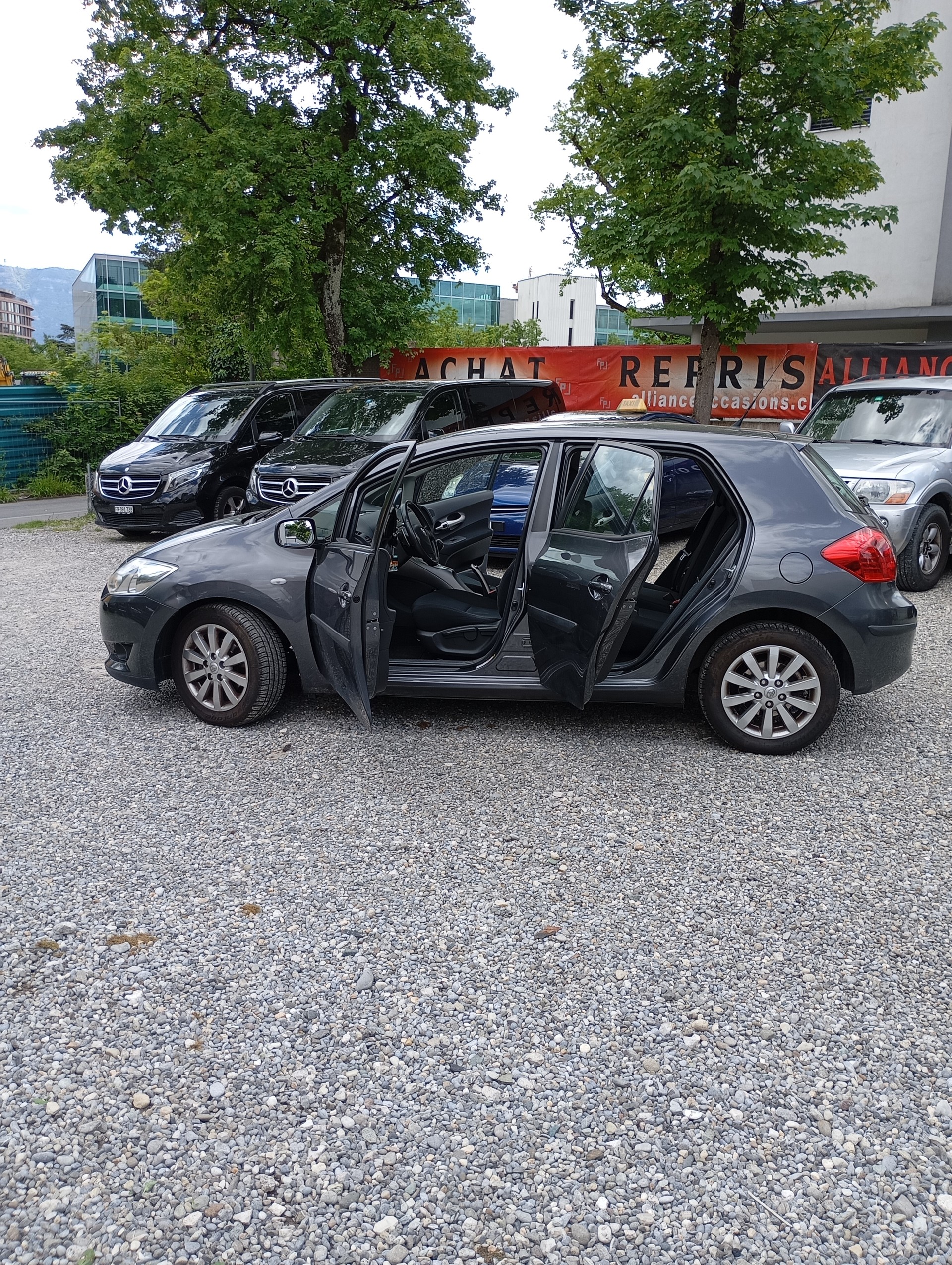 TOYOTA Auris 1.4 D-4D Linea Luna MultiMode-showroom-element-1