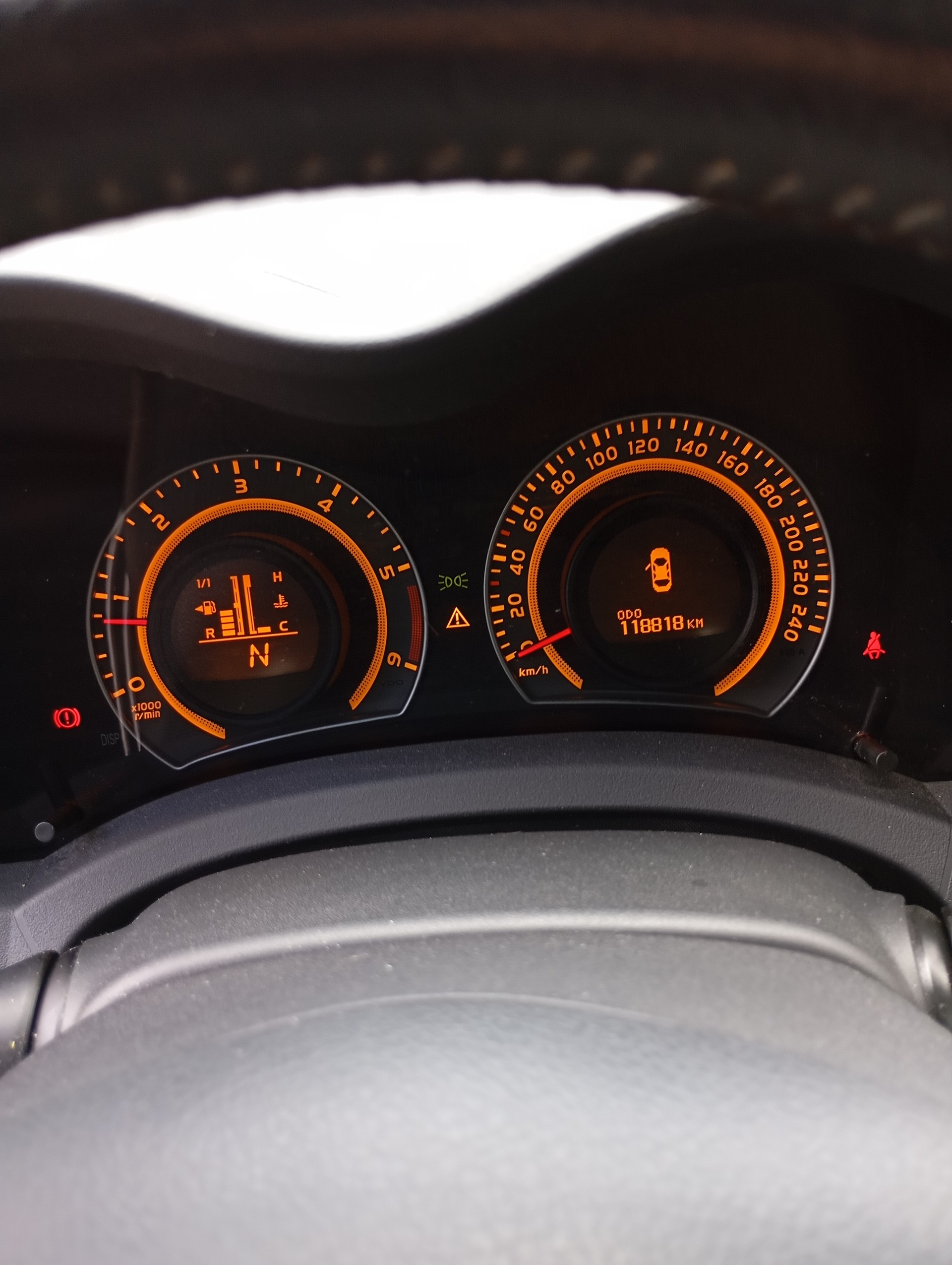 TOYOTA Auris 1.4 D-4D Linea Luna MultiMode-image-5