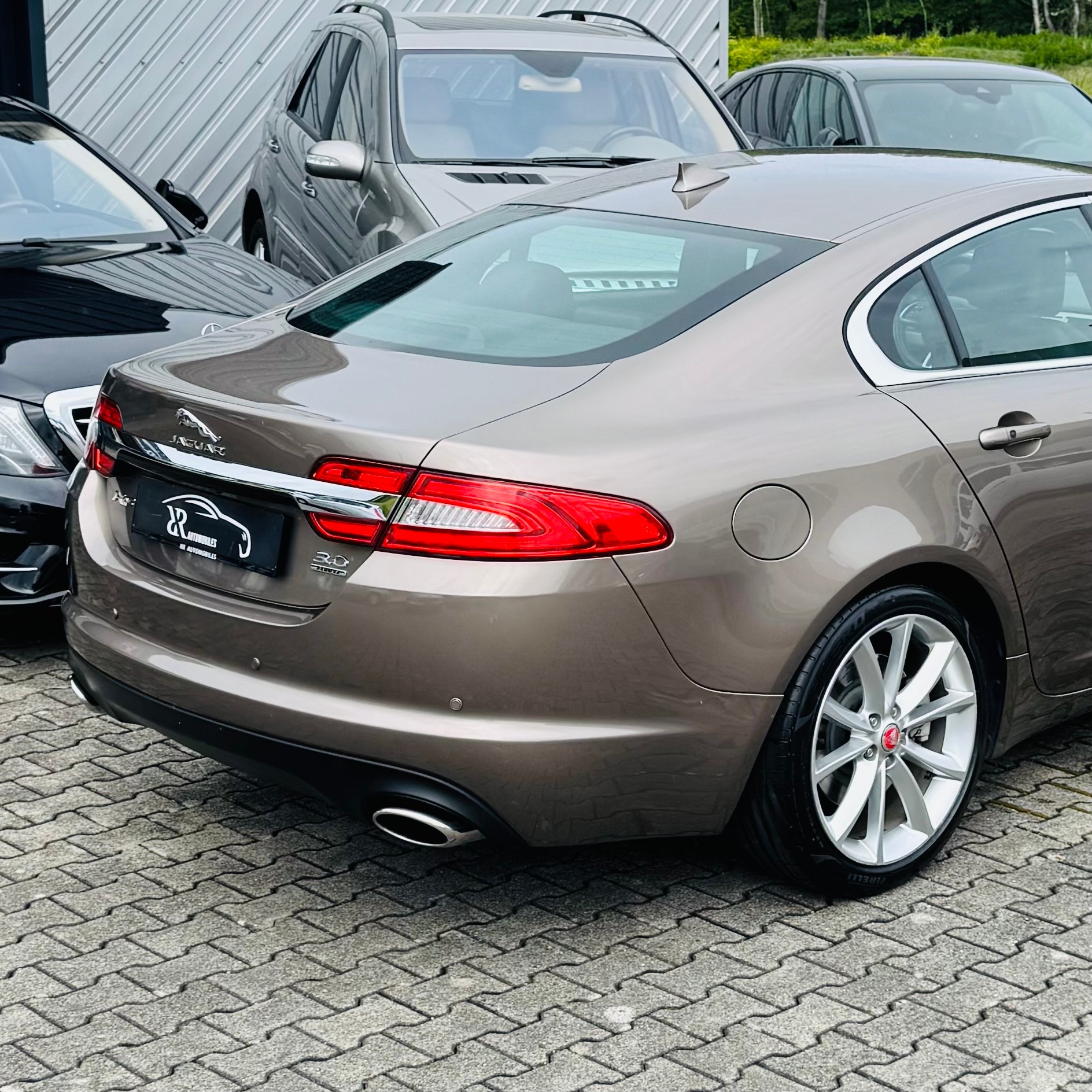 JAGUAR XF 3.0 V6 S/C 4x4-image-5