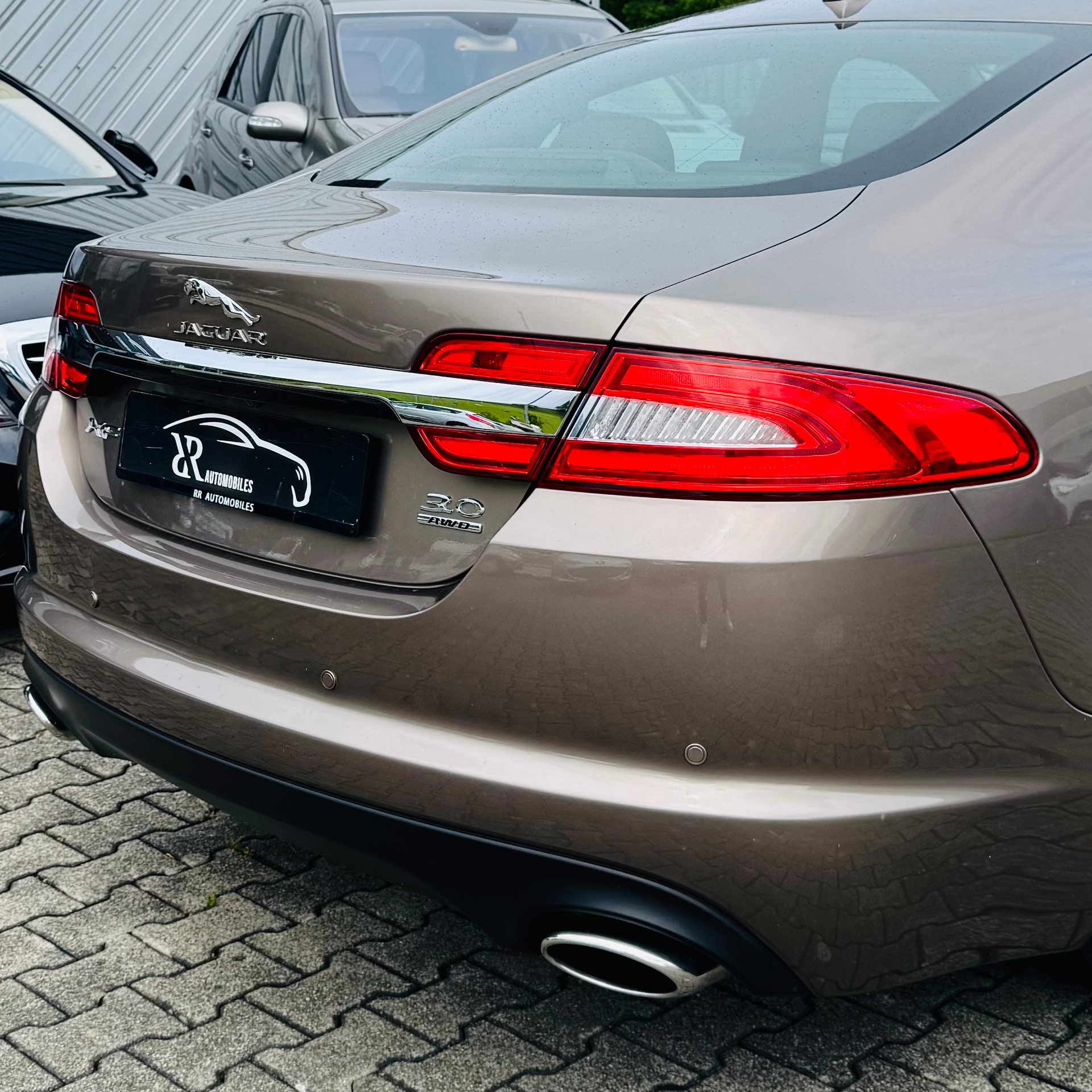 JAGUAR XF 3.0 V6 S/C 4x4-showroom-element-3