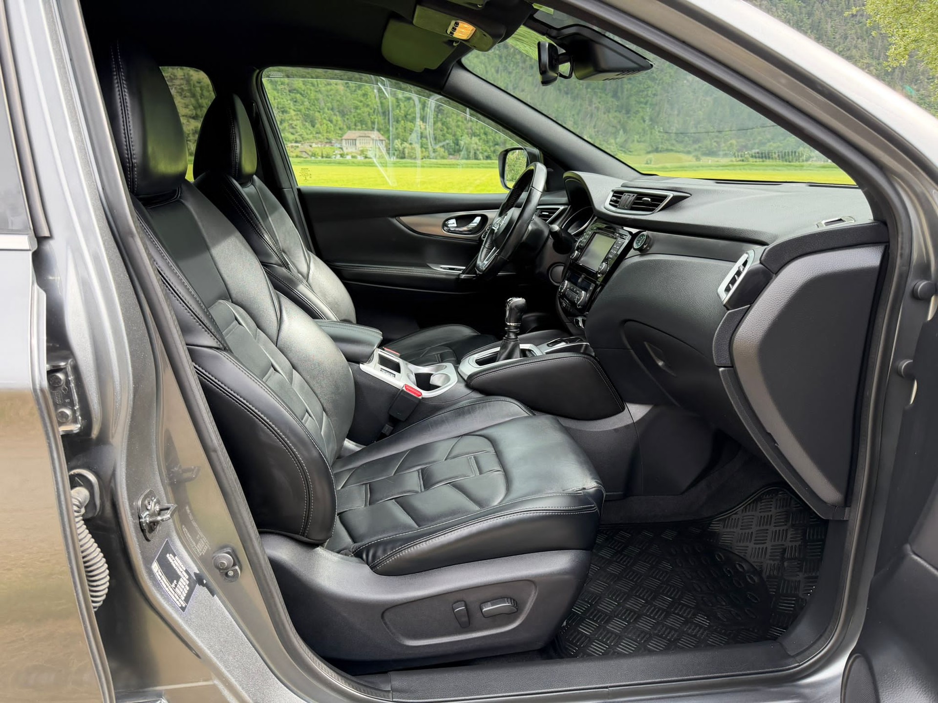 NISSAN Qashqai 1.6 dCi tekna+ ALL-MODE 4x4-image-17