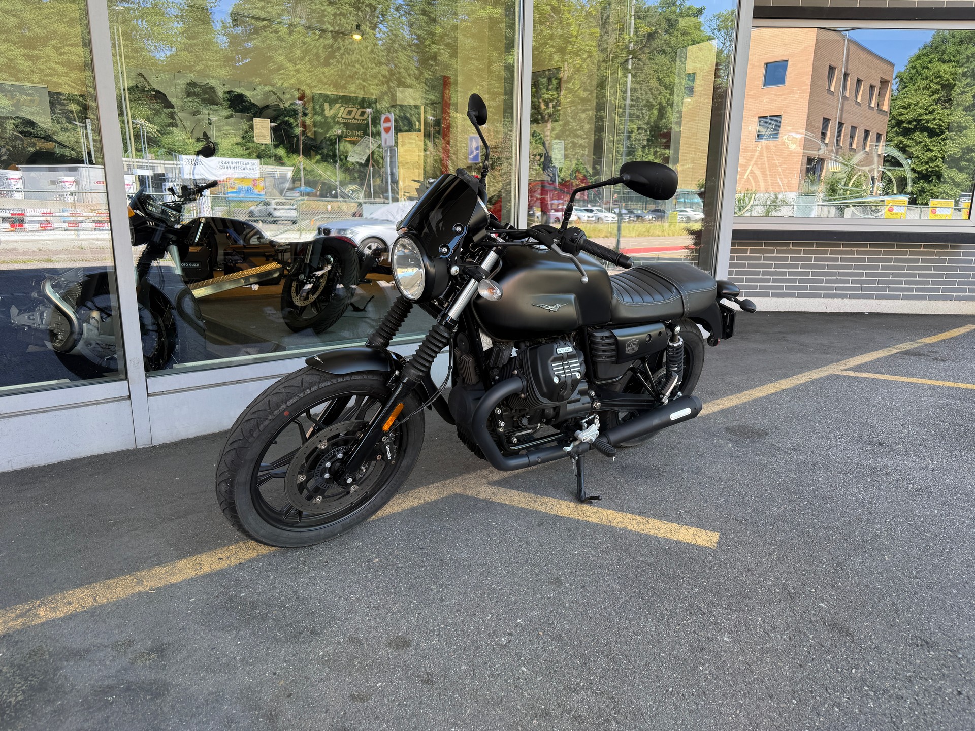 MOTO GUZZI V 7 III Stone-image-5