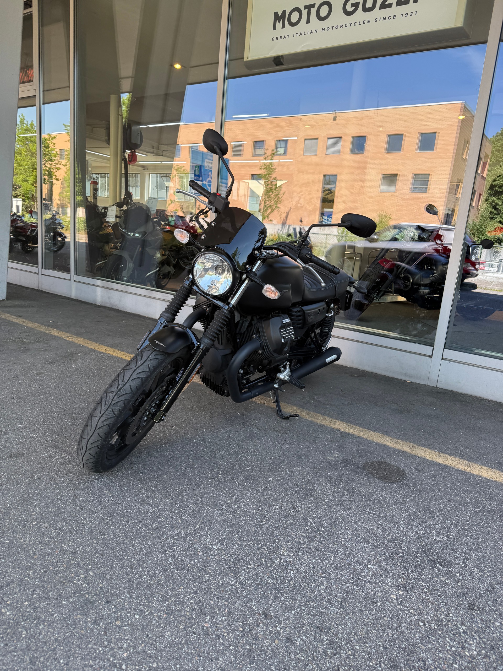 MOTO GUZZI V 7 III Stone-image-4