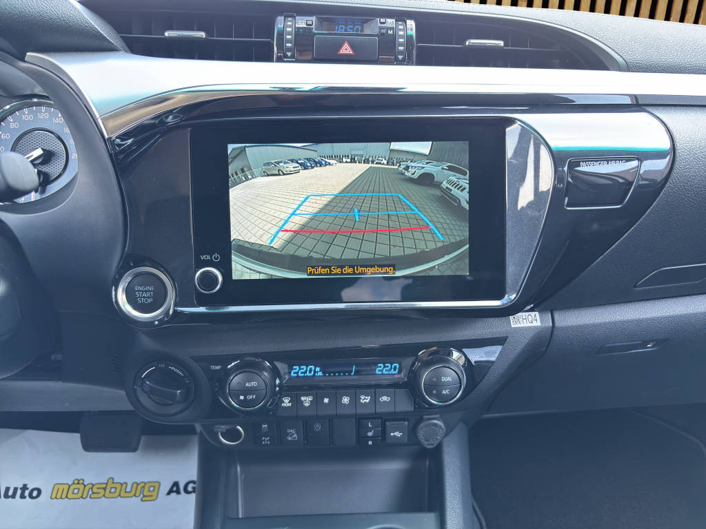 TOYOTA Hi-Lux Double Cab.-Pick-up 2.4 D-4D 150 Comfort-image-9