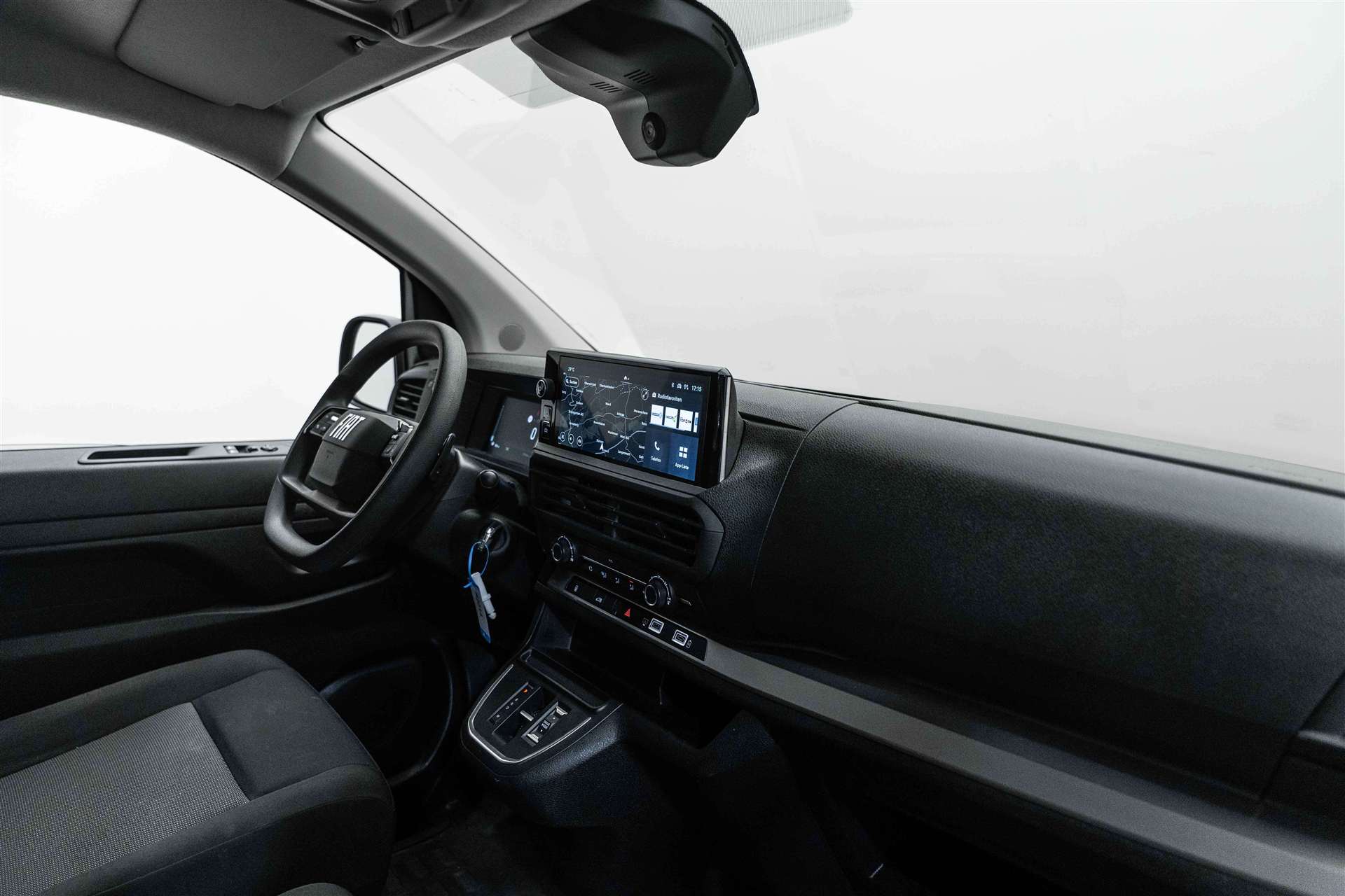 FIAT Scudo 2.0 BlueHDi L2 3-Plätzer EAT-Automat-image-9